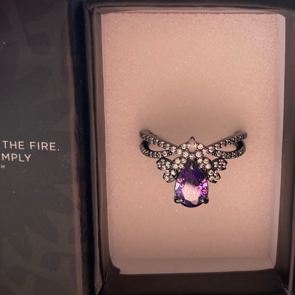 Bomb Party Reign Villain Madness and Mischief Sz 11 Ring - Picture 9 of 11